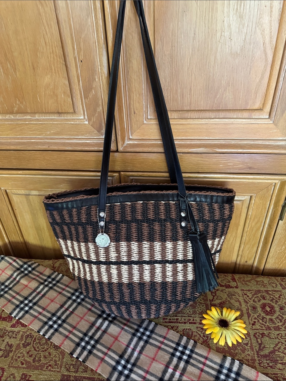 🌺 PATRICIA NASH; Sellia Maize Specialty Woven Tan/Black Zipper Top Tote Bag 4 U! - Picture 6 of 16